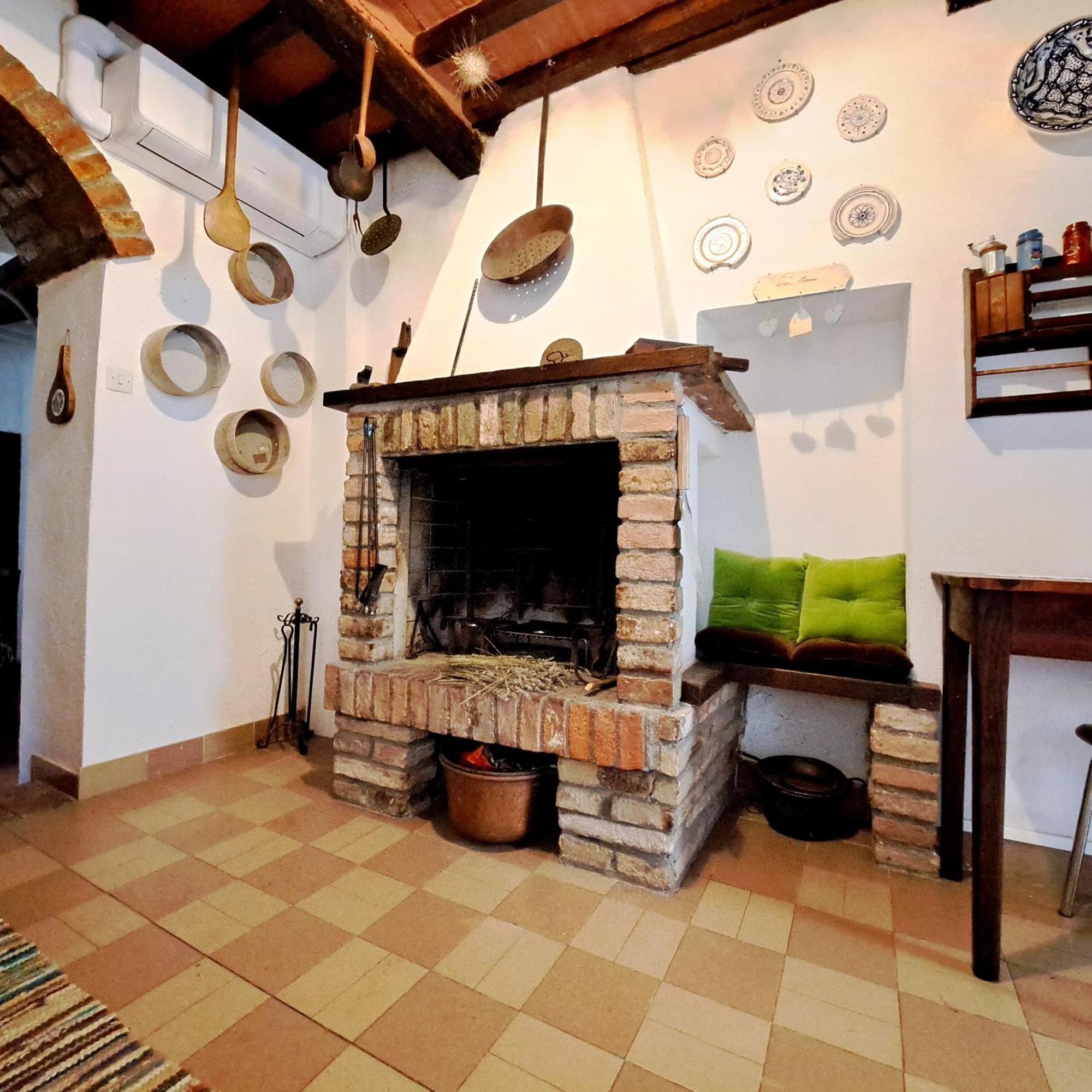 Antica Abitazione Con Vista Montagna Casa Norma Apartment Seggiano Bagian luar foto